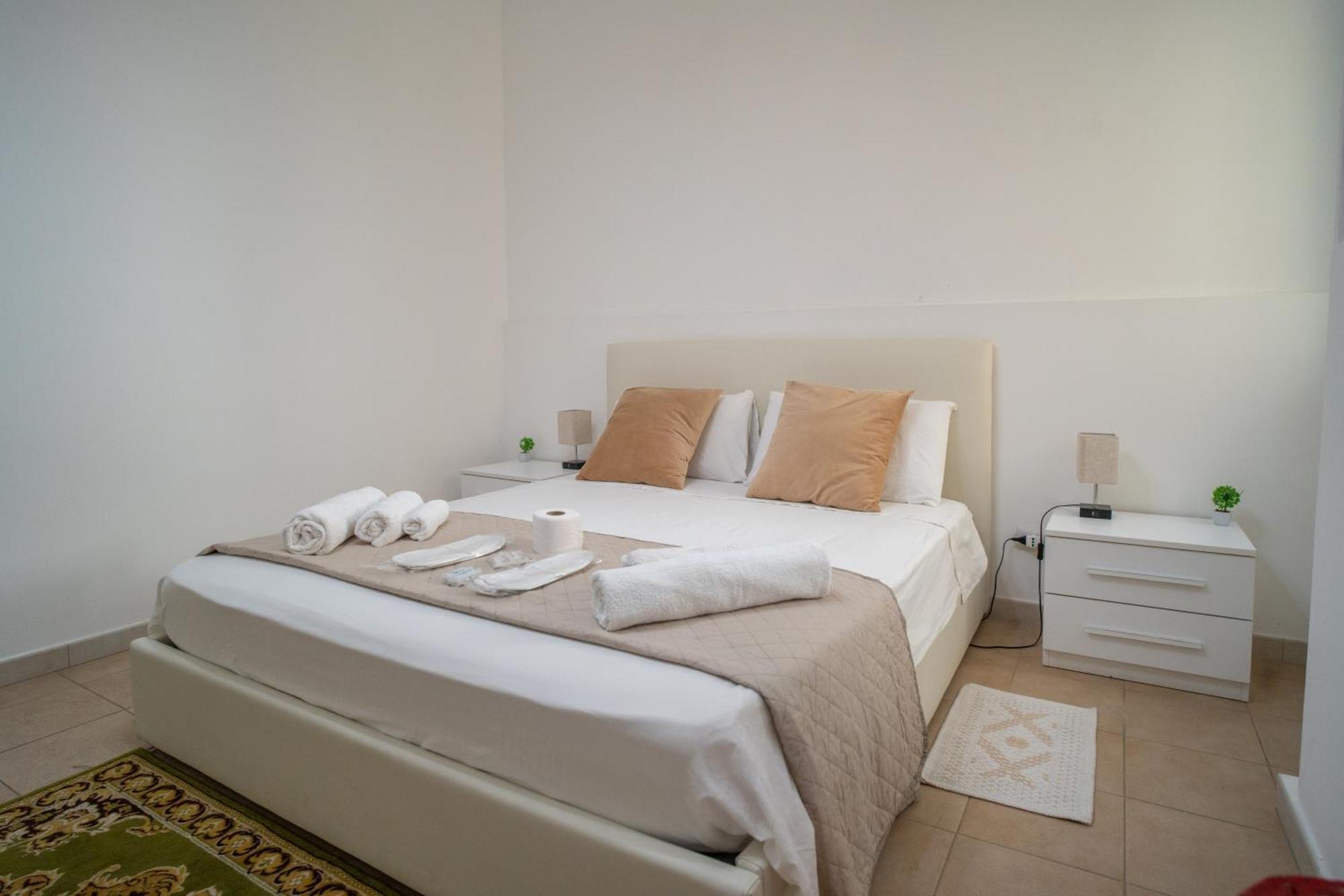 Whitehouse Bed & Breakfast Lecce Eksteriør bilde