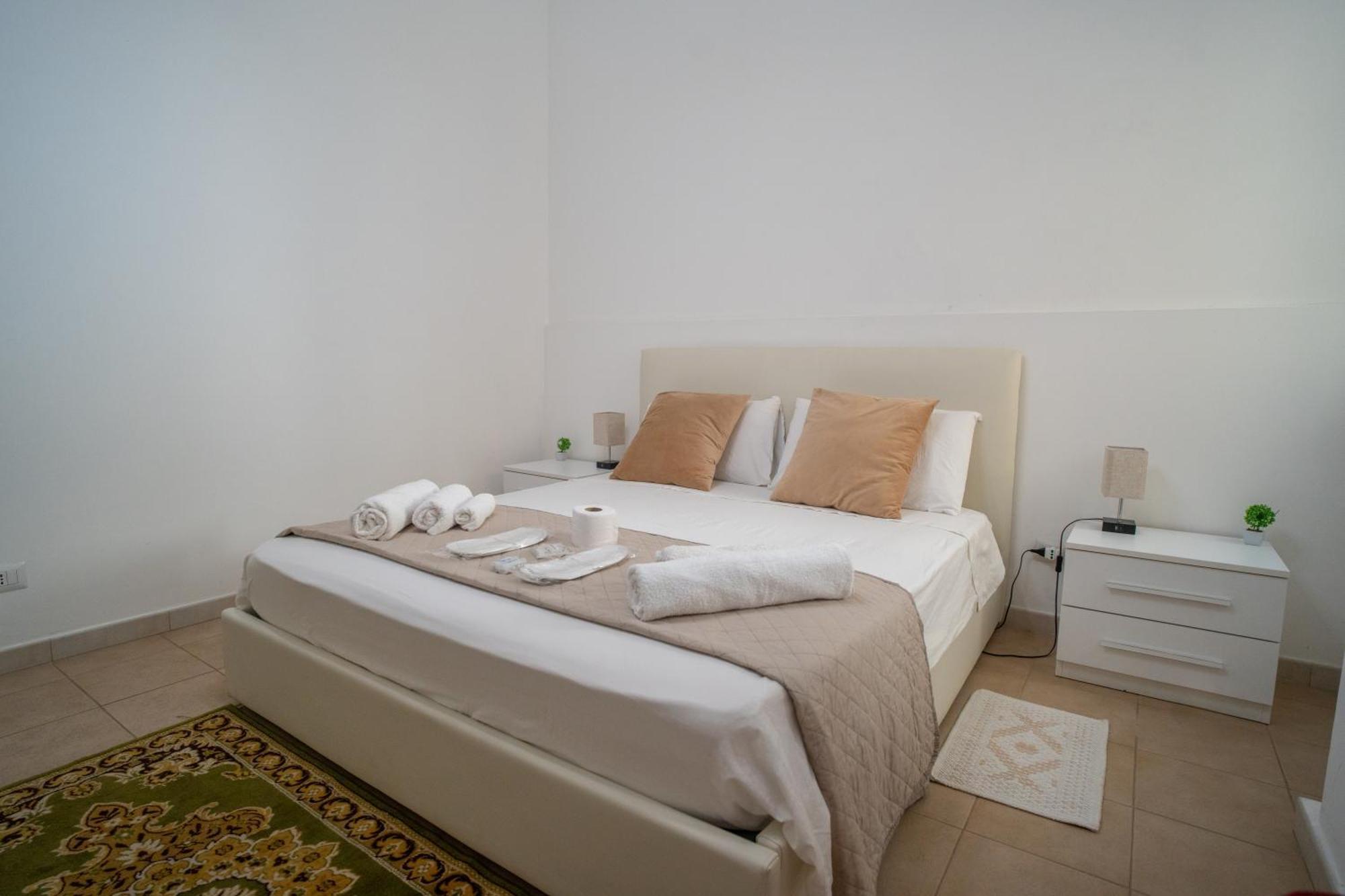 Whitehouse Bed & Breakfast Lecce Eksteriør bilde