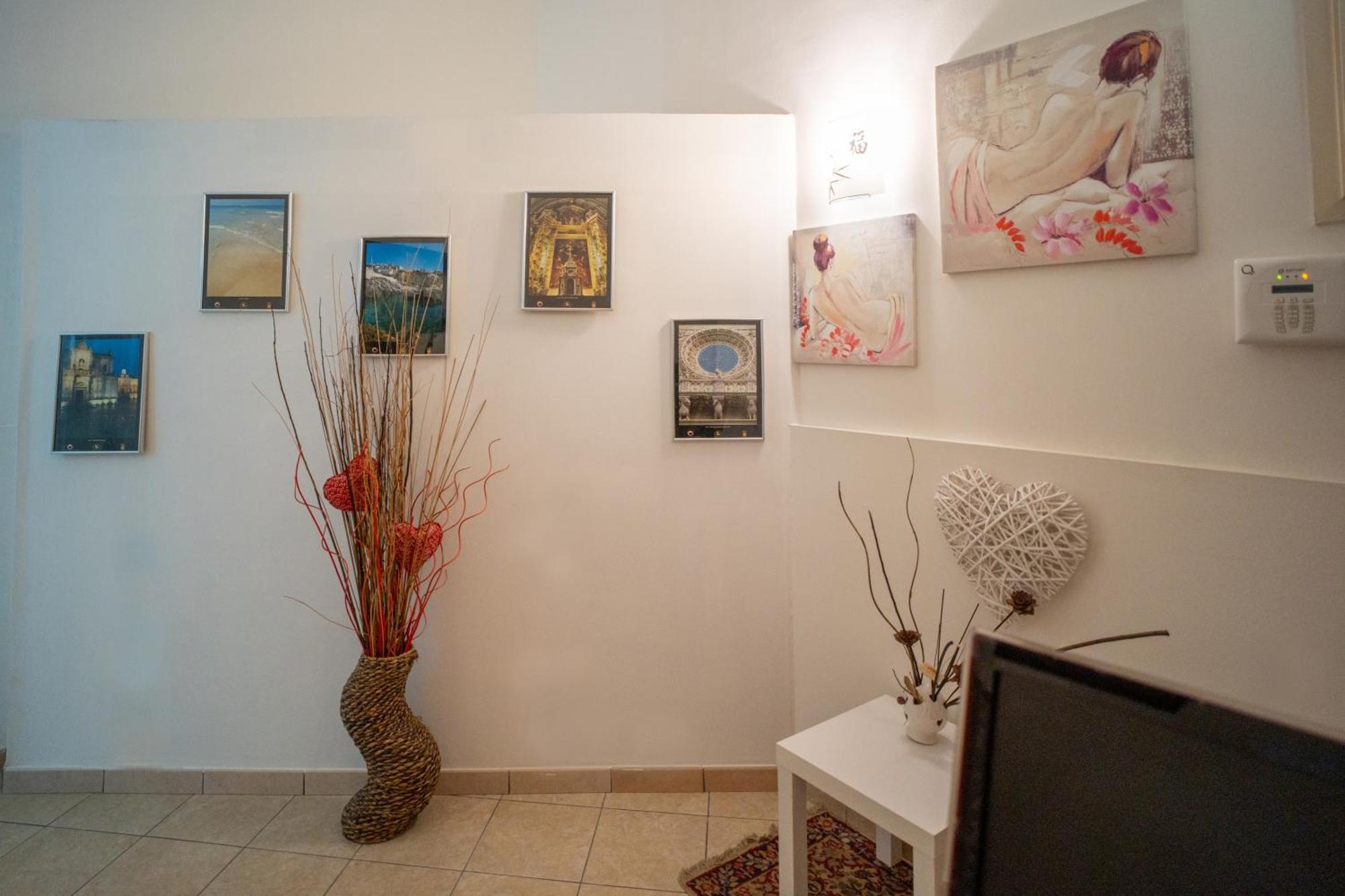 Whitehouse Bed & Breakfast Lecce Eksteriør bilde